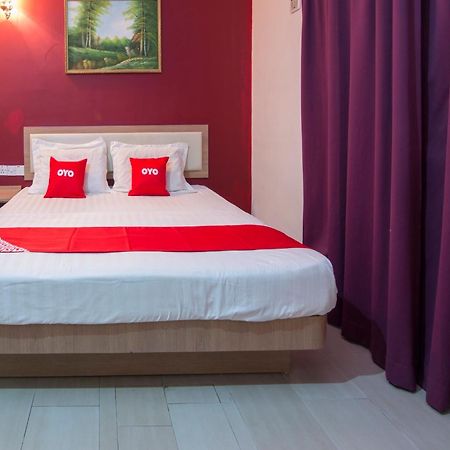 Valley View Hotel Lumut Exterior photo
