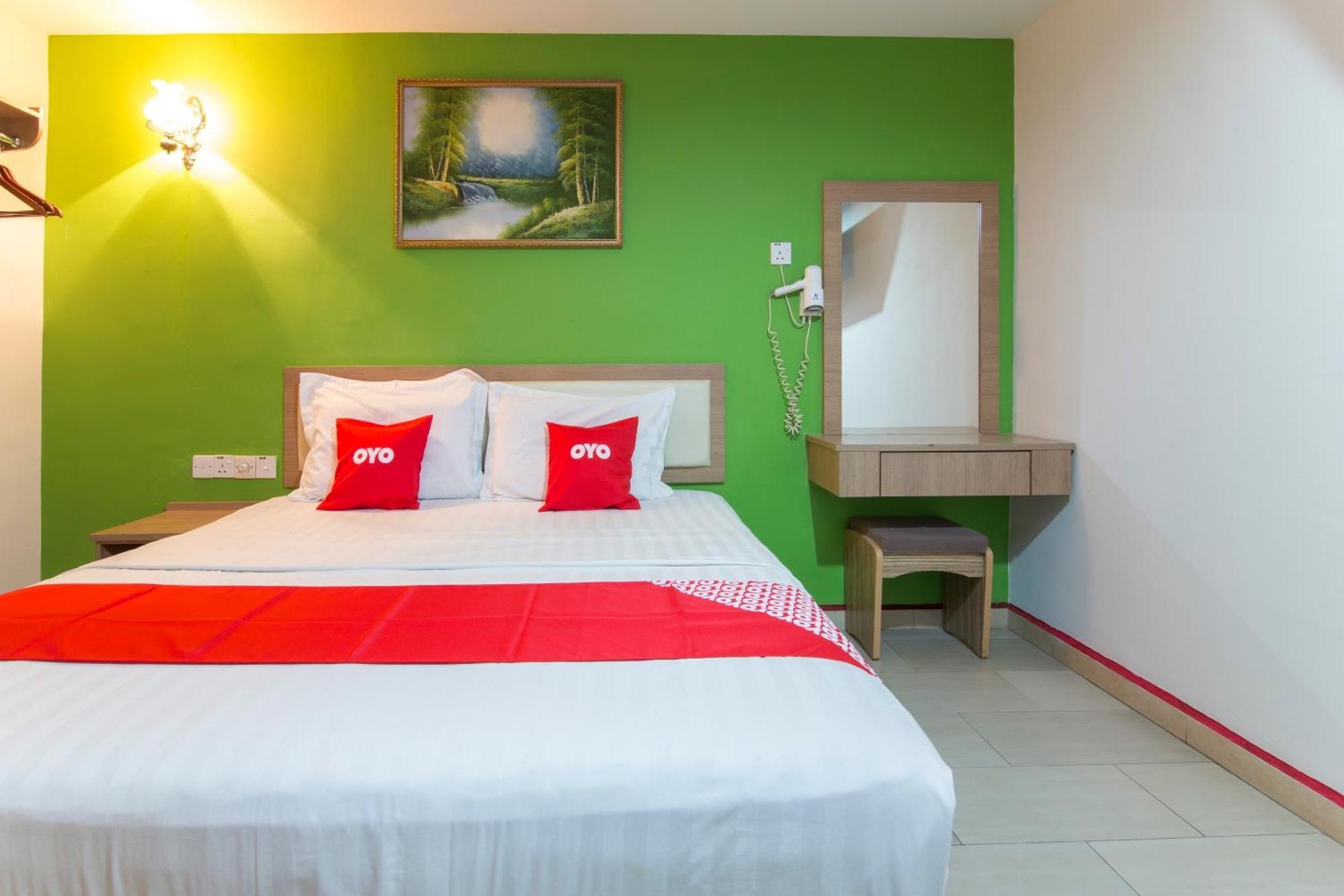 Valley View Hotel Lumut Exterior photo