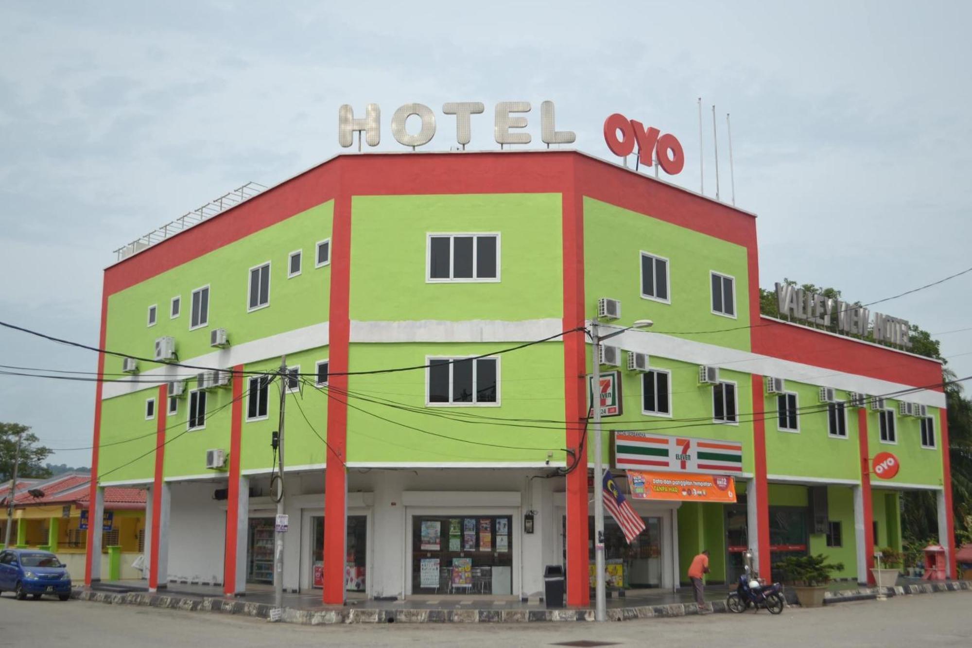 Valley View Hotel Lumut Exterior photo