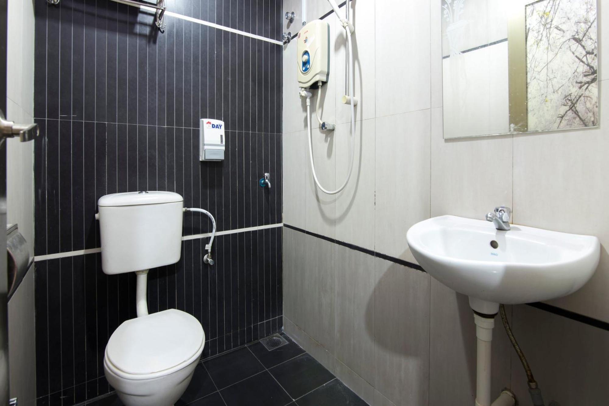 Valley View Hotel Lumut Exterior photo